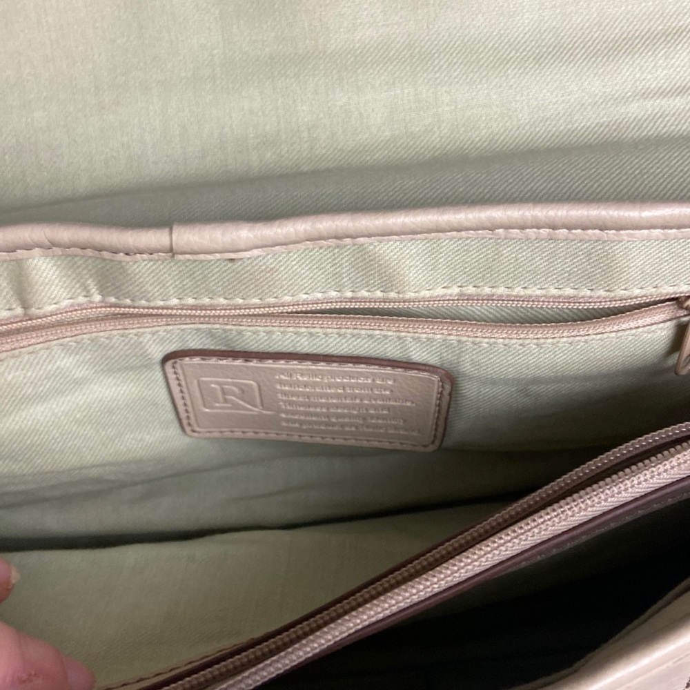 Rello Cream Leather Bag💕 - Picture 10 of 11